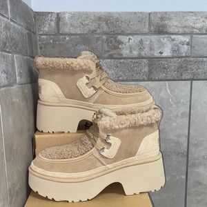 UGG CLASSIC NEW HEIGHTS LACE UP